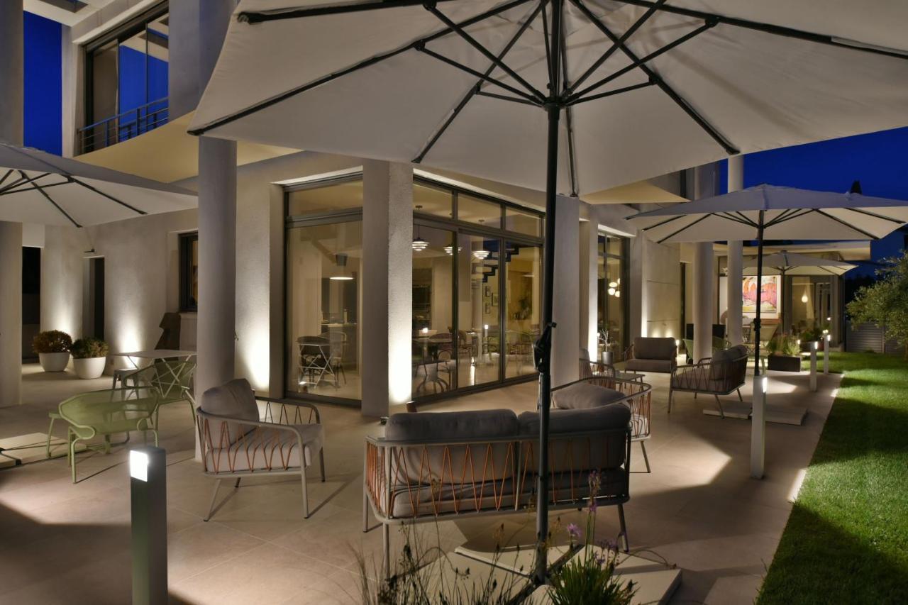 Monte Alta Salon-de-Provence Exterior foto